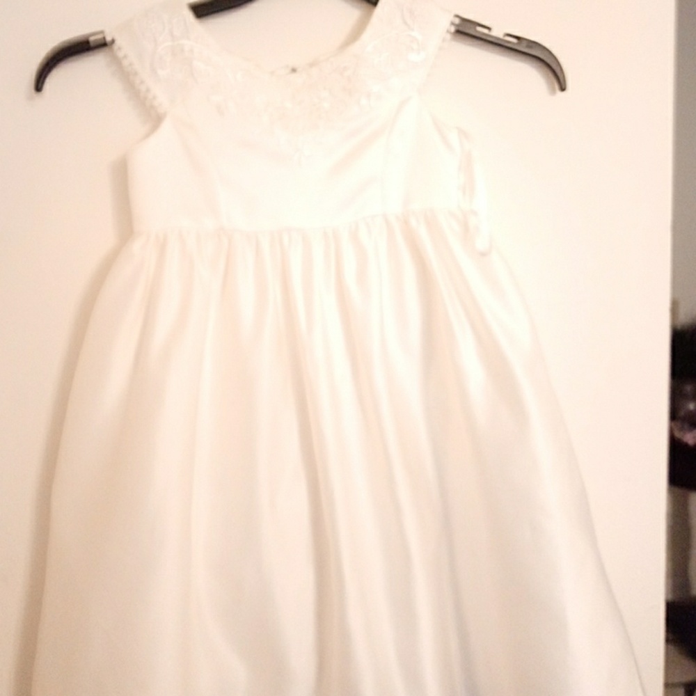 Flower girl dresses. I have 3 available